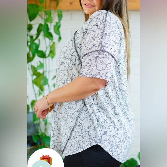 NWT SEW IN LOVE black & white floral blouse | L - Picture 3 of 10